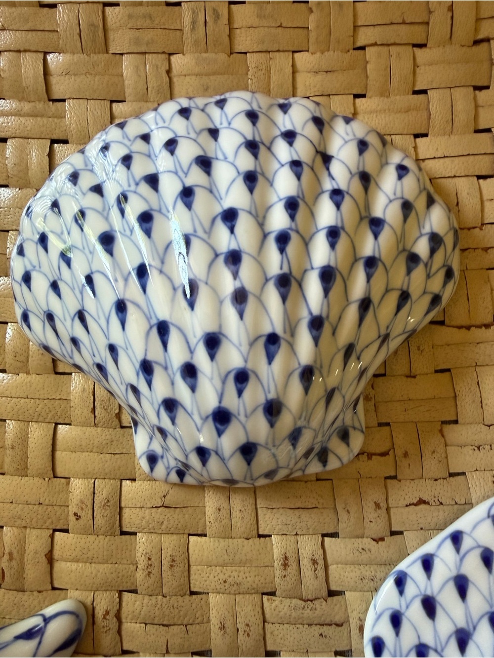 Vintage Nautical porcelain Star Fish Clam Conch Sea Shells (3) Blue/ White - Picture 5 of 13